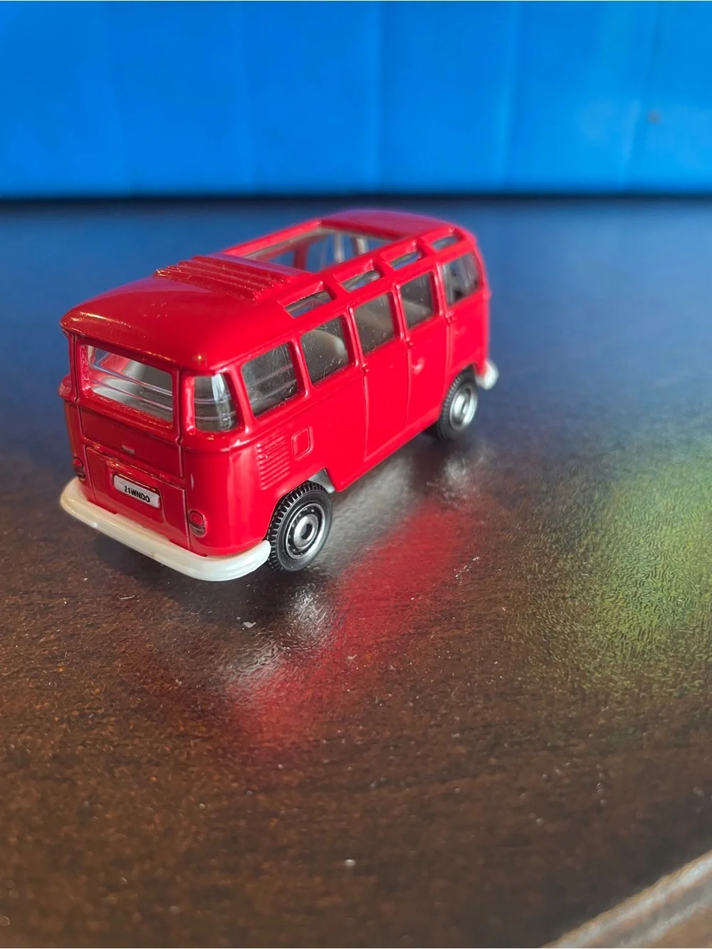 1998 Matchbox VW Transporter Bus Red 21 Window NWOP